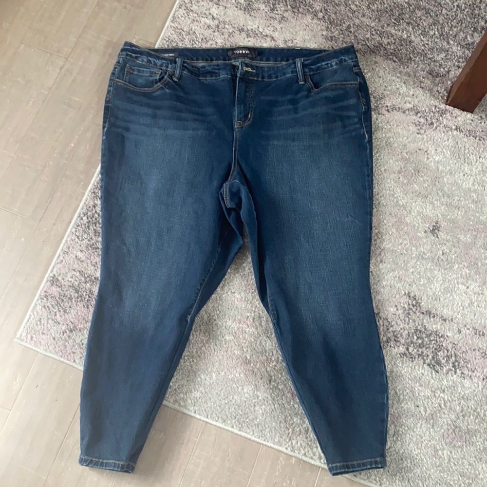 Torrid Women's Plus Size Premium High Rise Curvy Blue Denim Jeans Sz 26R